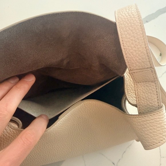 Cuyana Double Loop Leather Bag in Pebbled Stone - Picture 12 of 13